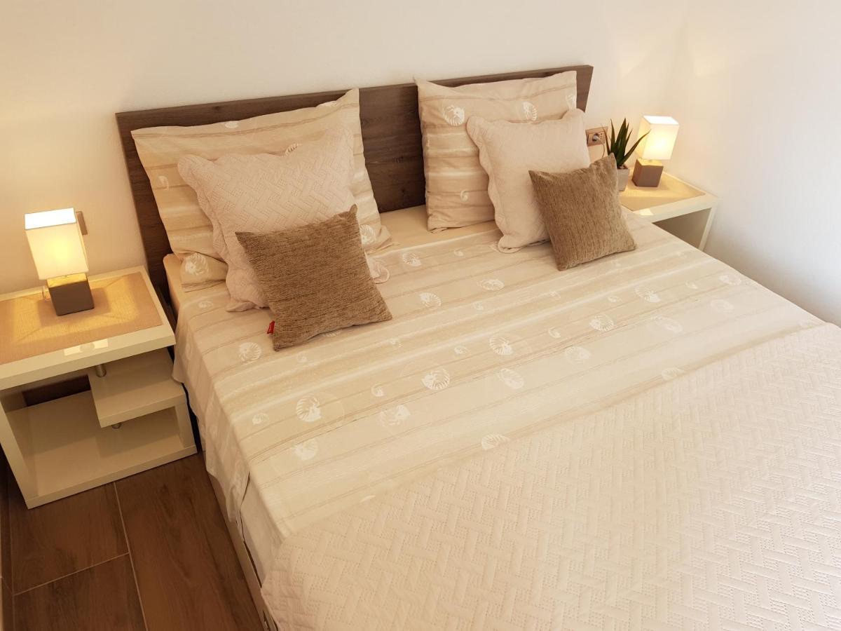 חוואר Apartments Huljic מראה חיצוני תמונה