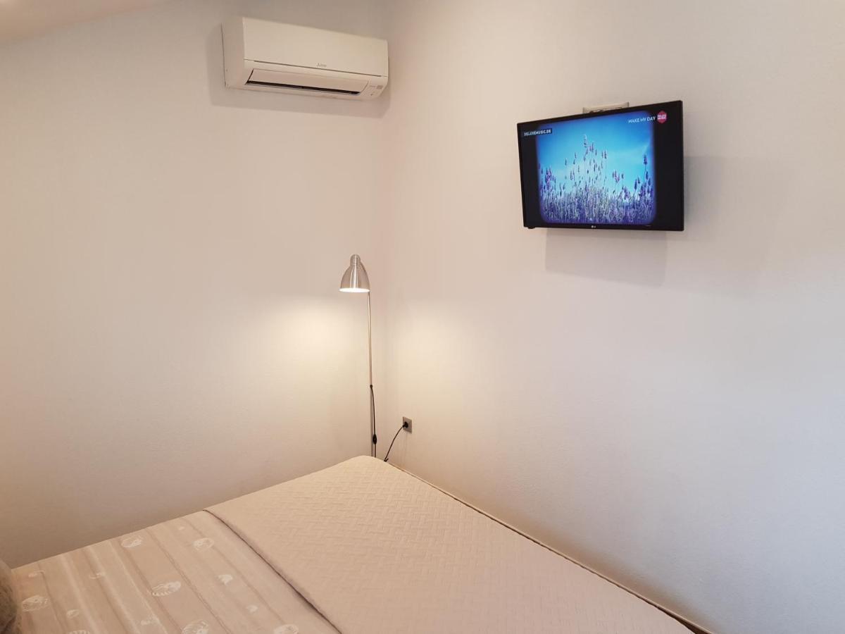 חוואר Apartments Huljic מראה חיצוני תמונה