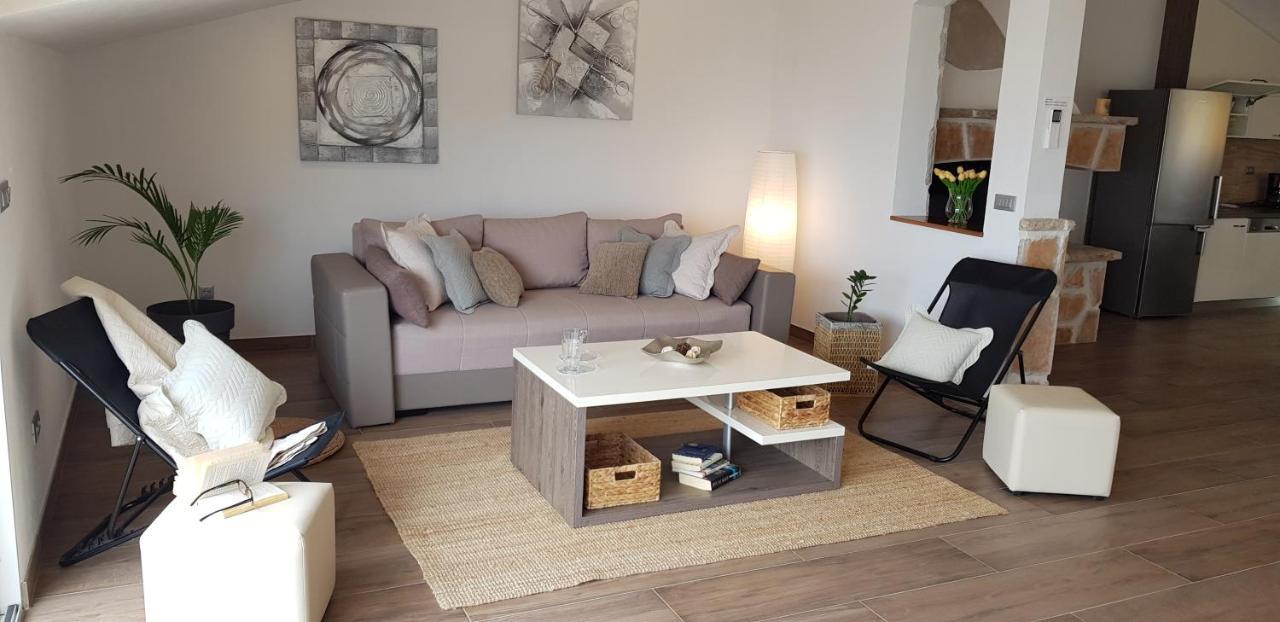 חוואר Apartments Huljic מראה חיצוני תמונה