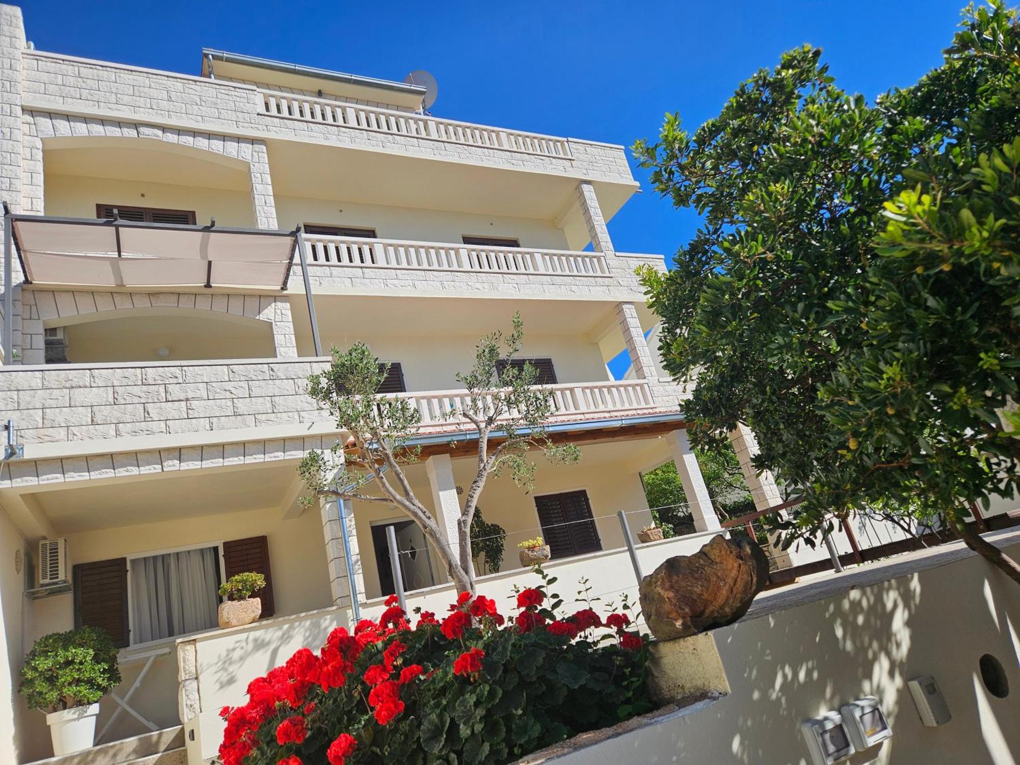 חוואר Apartments Huljic מראה חיצוני תמונה