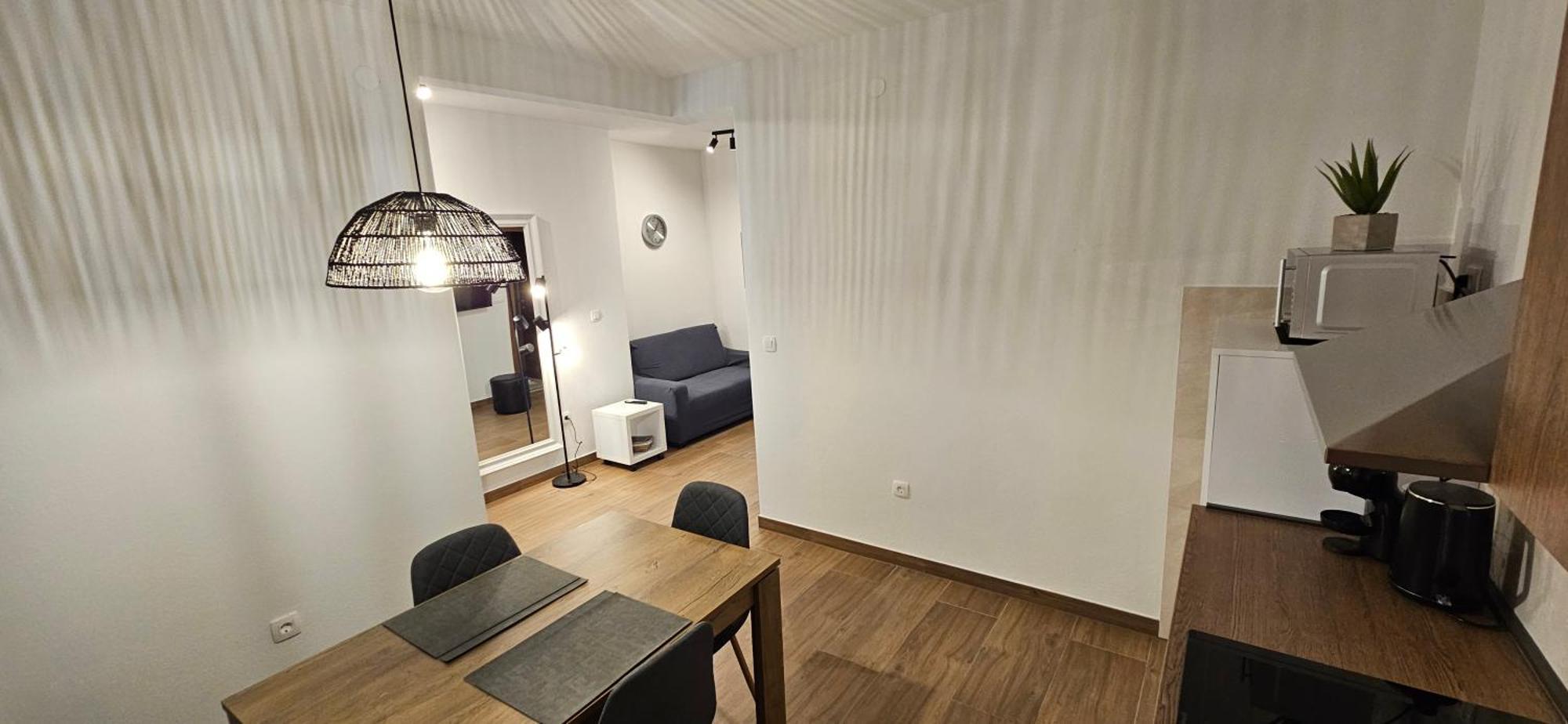 חוואר Apartments Huljic מראה חיצוני תמונה