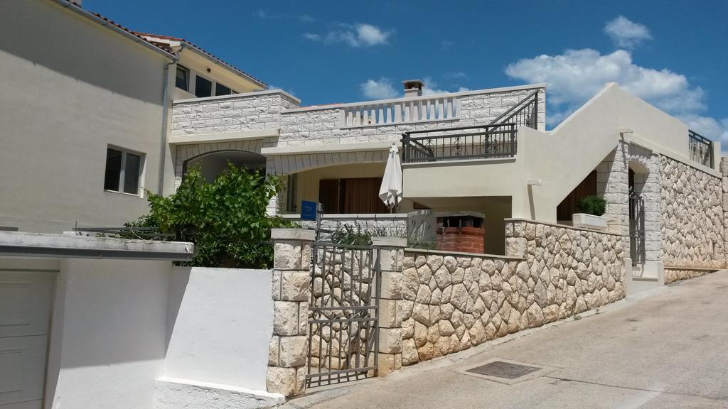 חוואר Apartments Huljic מראה חיצוני תמונה